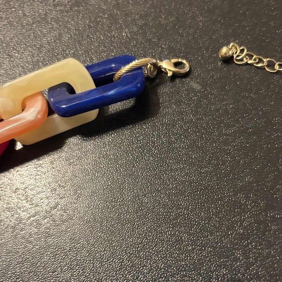 Colorful Resin Chain Link Necklace - Picture 6 of 11